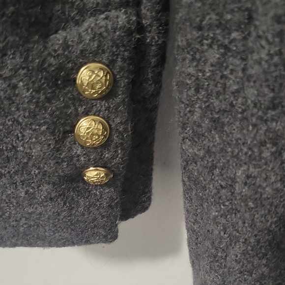 Women's Gray Coat - Picture 6 of 7